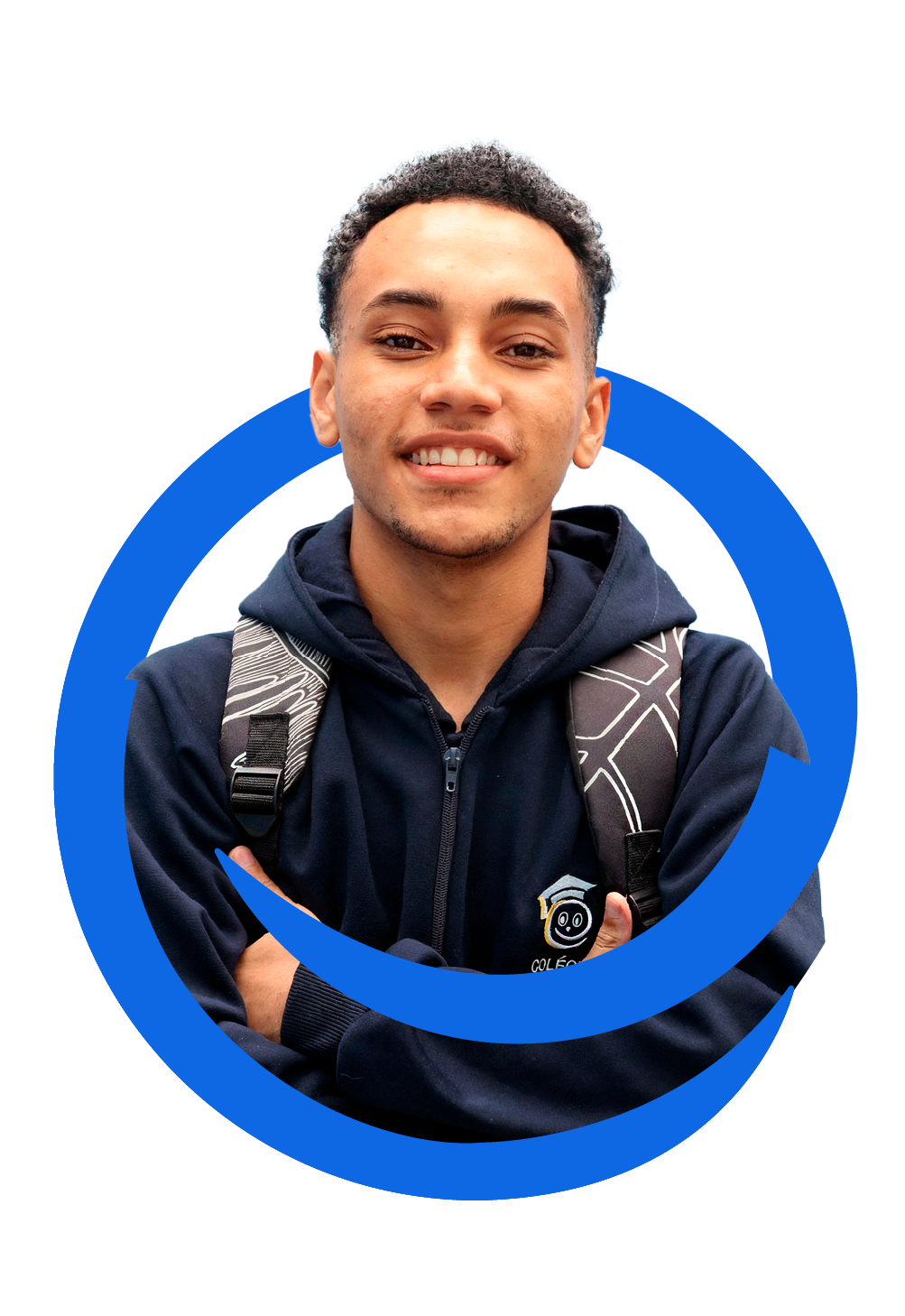 Aluno do Colégio Tecla sorrindo